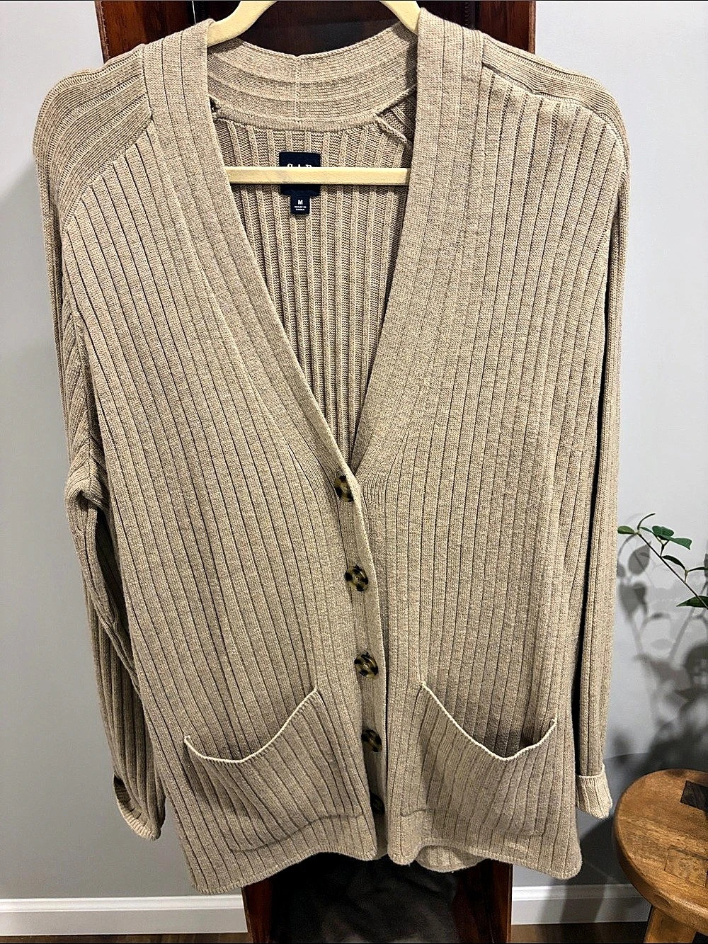 Gap Ribbed Cardigan in Beige Medium Like New